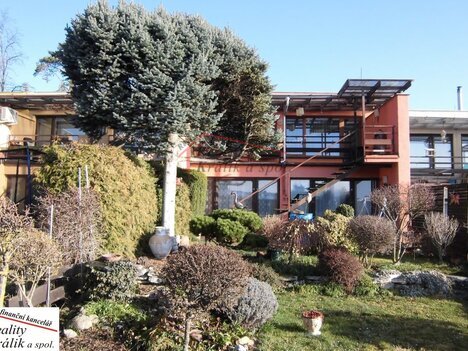 Řadový rodinný dům 4+1 s garáží a zahradou, Kutná Hora-Žižkov